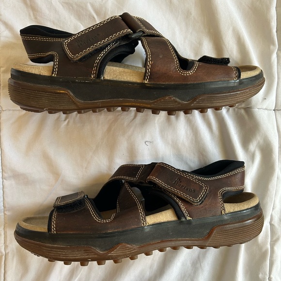 Vintage Dr. Martens cross cross leather strap sandals - Picture 9 of 10